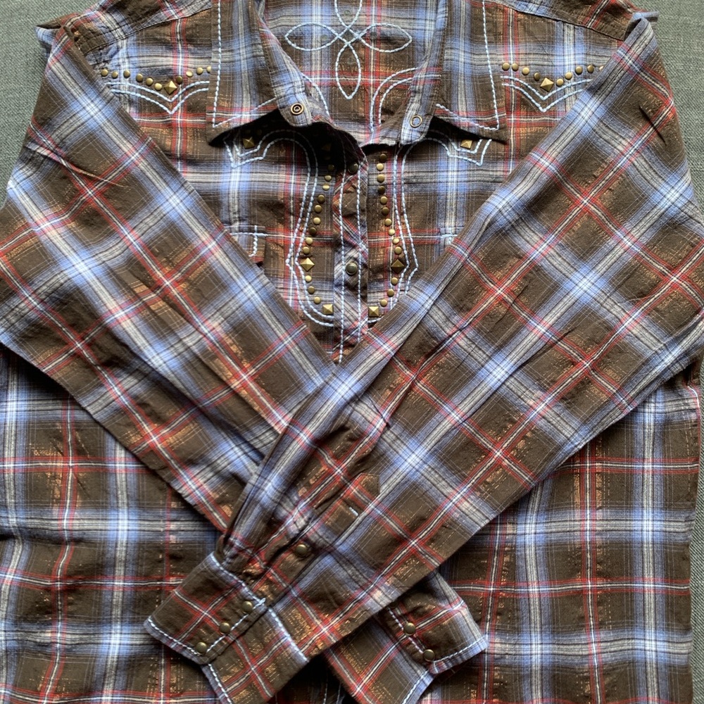 ARIAT fitted pearl button up - women’s large